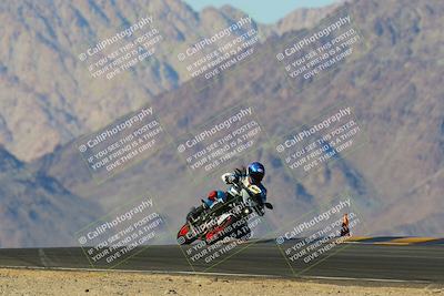 media/Dec-18-2022-SoCal Trackdays (Sun) [[8099a50955]]/Turn 10 (140pm)/